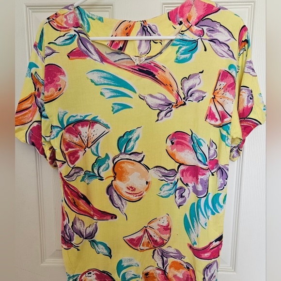 Vintage Floral Tee By The Five Size Medium - Picture 5 of 12